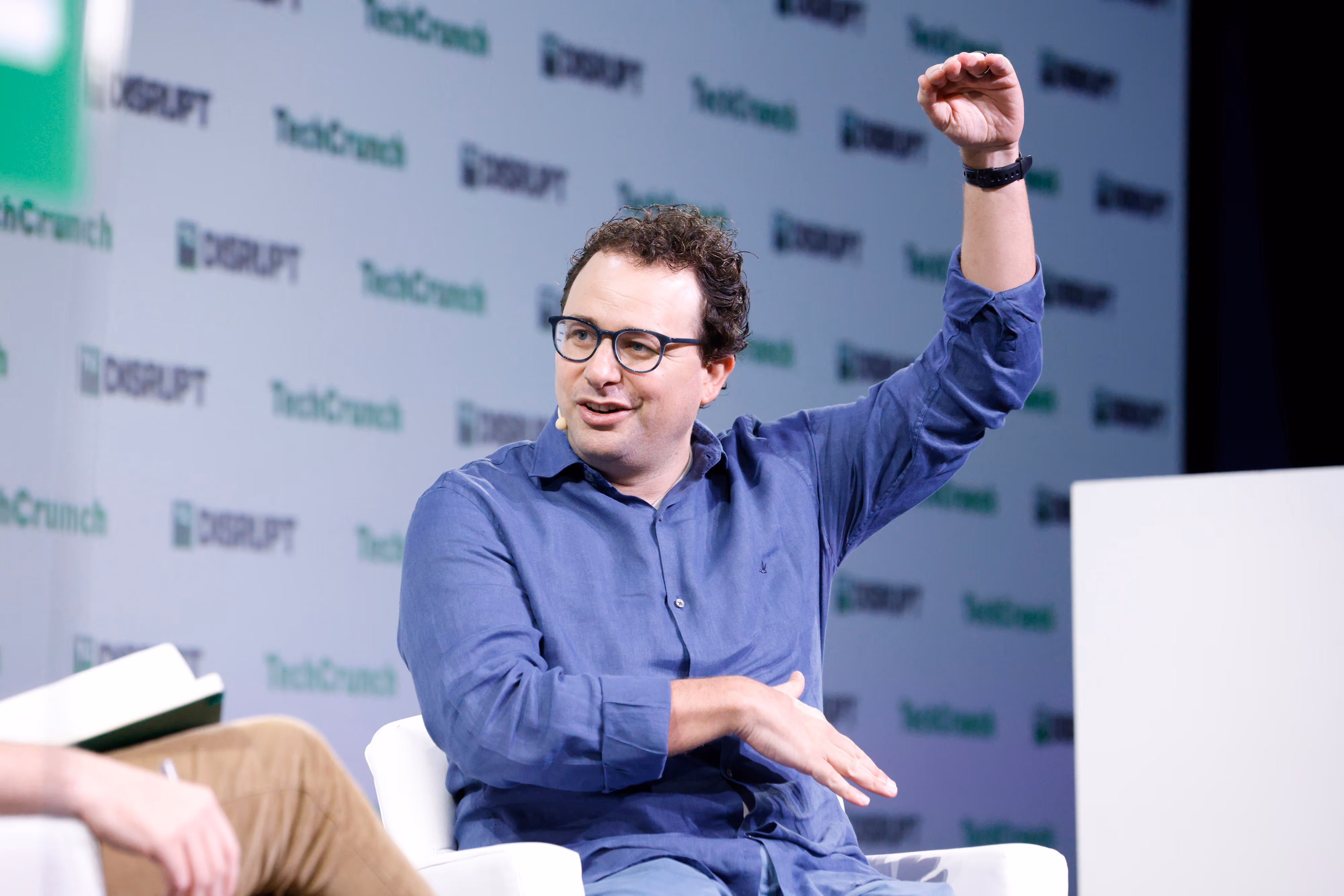 TechCrunch Disrupt 2023に登壇するAnthropic CEO Dario Amodei氏